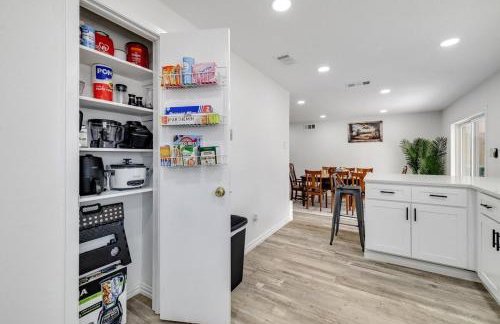 Frisco Getaway Hometel w the Spa and Outdoor Kitchen - Foto 35