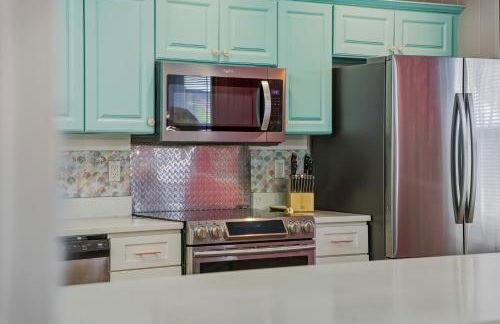 Trendy & Relaxing - Close to Beach - Pool - Hot Tub - Foto 14