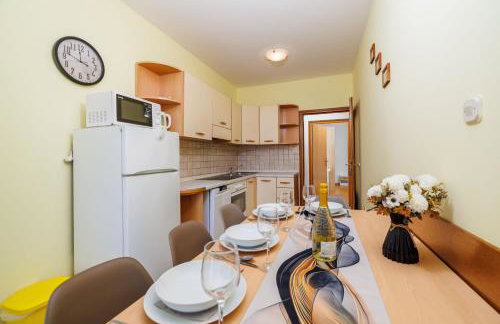 Apartments By the sea in Lopar - Photo 76