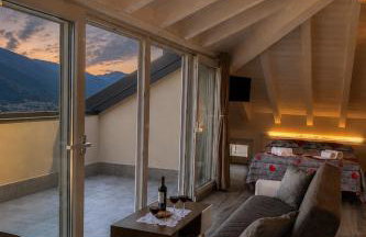 White suite - Jacuzzi, Swimming pool & Lake view - Foto 26