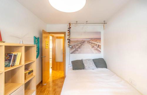 Acogedora habitación en apartamento con terraza - Photo 15