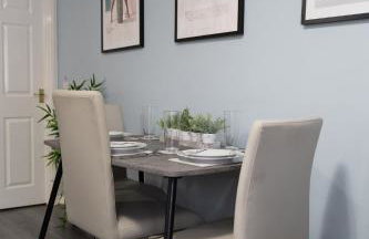 2 Bed Apt with free parking on driveway and free Wi-Fi - Photo 4