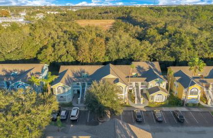 Familiar Retreat with Resort Access Near Disney - Foto 30