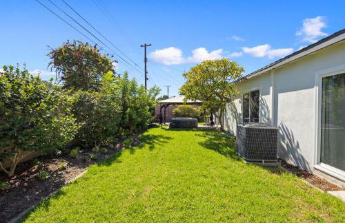 NEW Lux 5BR Villa Near Disney, Knotts, LA, OC with Hot Tub & Games - Photo 74