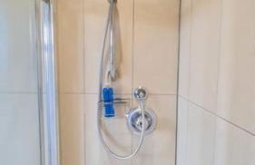 Luxury London House Sleeps x 16, Free Parking, Free Wifi, Garden Patio, Close to tube line easy access to Central London - Foto 42