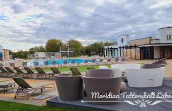 Elite Retreats 4U Lakeside Hot Tub Log Cabin with the fishing peg at Tattershall Lakes Park - Foto 60