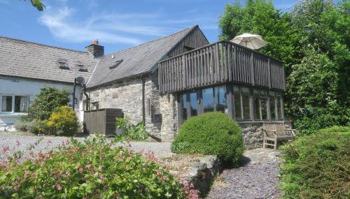 Welsh Hideaways - Photo 1