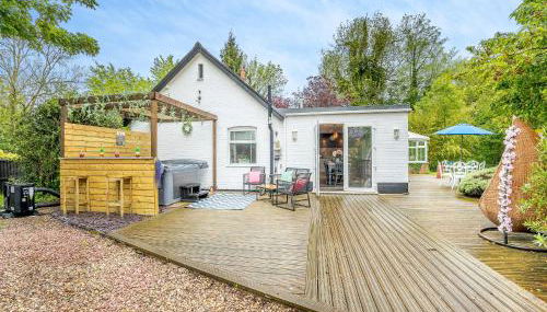 Rose Cottage - Photo 1