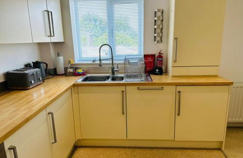 7 SERVICED APARTMENTS at ST JOSEPHS COURT, CLEETHORPES by VISIT CLEETHORPES - Foto 19