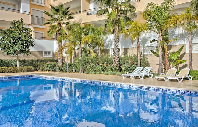 Lagos Palm Tree 1 With Pool by Homing - Foto 12