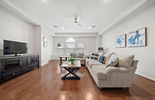 Houston Lake Retreat Pool Lake Front Spa - Foto 5