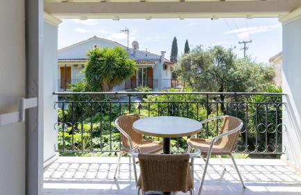 Konstantinos Pool & Fun Apartments - Photo 15