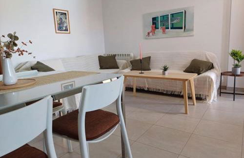 Amplio duplex en la playa con piscina - Foto 9