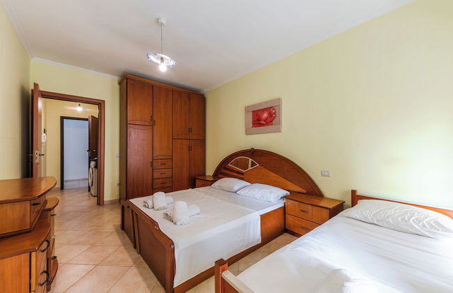 Cozy Seaside Comfort - Photo 1