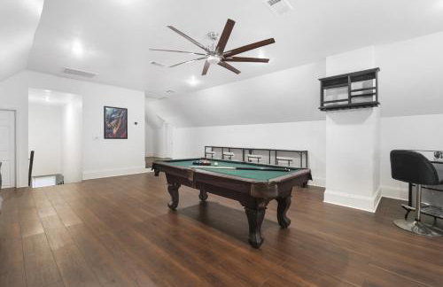 Family-Friendly 5BR | Sleeps 15 | 3 mins Downtown! - Foto 36