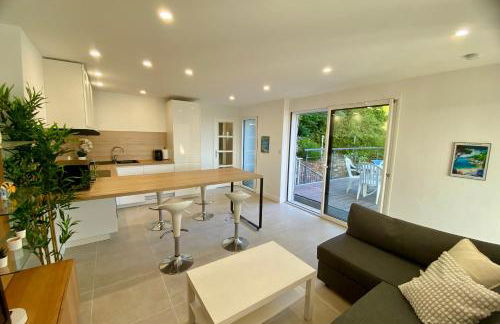 Renovated 1-bedroom apartment with sea view and large balcony Aiguebelle - Foto 22