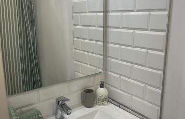 Le Toulousain 202 - Appartement Cosy en Hypercentre - Quartier Jeanne d'Arc - Foto 12