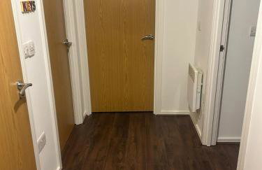 Comfortable 2-Bedroom Flat close Etihad and Coop Live - Photo 17