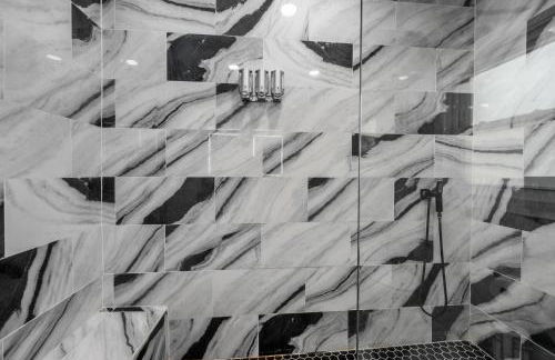 Modern & Spacious 3BR Retreat on Prime Location - Foto 10