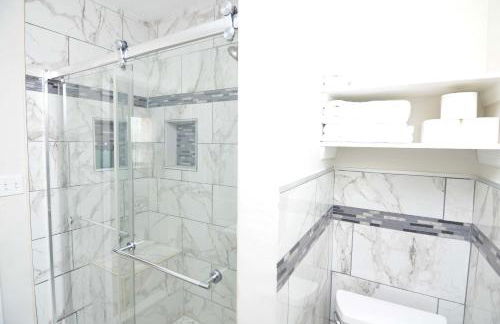 Cozy Beds with Parking, Laundry - Near RU, RWJ, NJ Transit - Foto 7