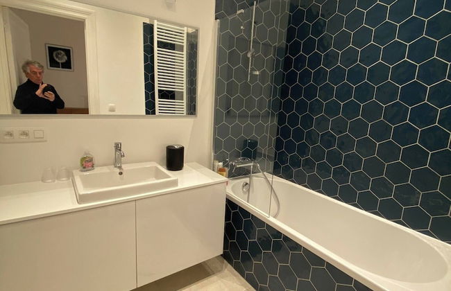 Self Check in Brussels Apartment for 2 in Heart of Trendy Saint-gilles - Foto 13