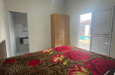 Casa com PISCINA no Centro - Foto 6