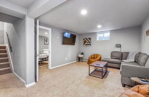 Modern Family Haven Fenced Yrd GrillFirepit - Foto 22