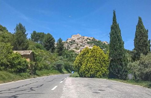 Nice Apartment In Caumont-Sur-Durance - Foto 17