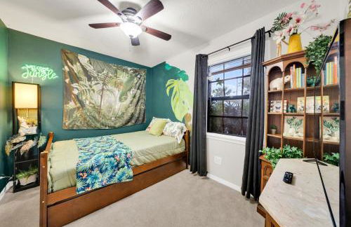 Zen Jungle House by Busch Gardens Sleeps 12 with Outdoor Games & Detached Play Space! - Foto 24