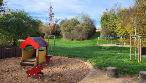 Schöne Wohnung mit eigenem Eingang und Parkplatz - Foto 3