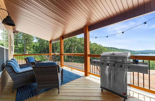 High Cliff Cabin + Private Hot tub at Table Rock Lake - Foto 39