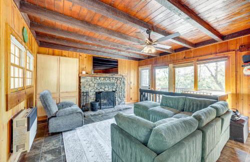 Between Big Bear and Lake Arrowhead - Cabin with View! - Foto 1