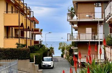 Sun, beach and bike - Foto 2