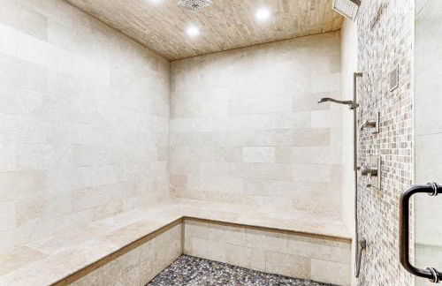 Private Hot Tub and Game Room Keenesburg Getaway! - Foto 15