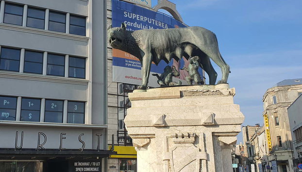 Tour privado por Bucarest - Foto 3