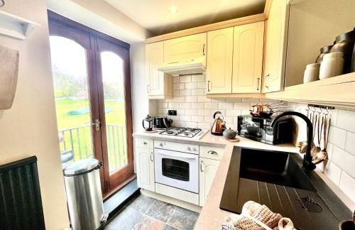 Wicket Green Cottage Hayfield - Photo 27