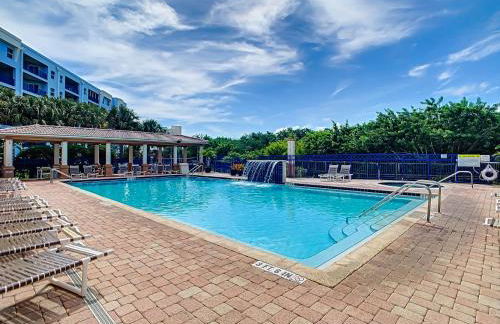 Ocean View Next to Pool and Amenities Corner Unit 3 Balconies OW20-201 - Foto 66