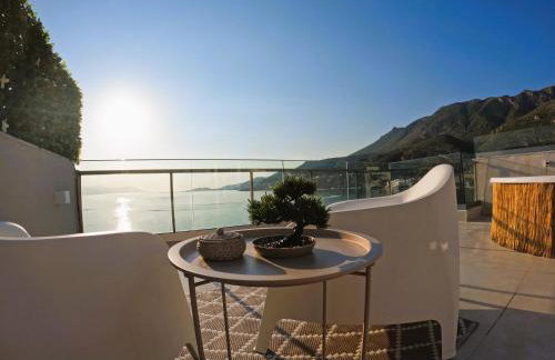 Stylish Rooftop Retreat with Hot Tub with Loutraki Beach - Foto 24
