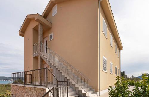 Simplistic Apartment in Neviđane near Sea Beach - Foto 48