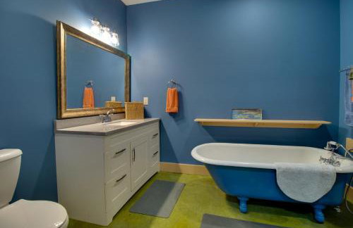 Unique Cotter Getaway with Deck and Outdoor Dining! - Foto 14