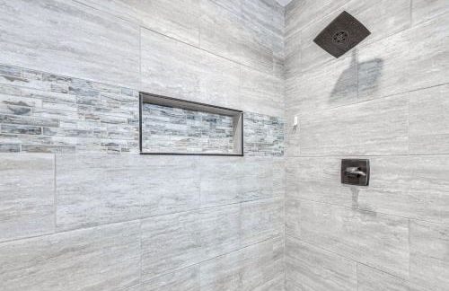 Modern Colorado Springs House Central Location! - Foto 15