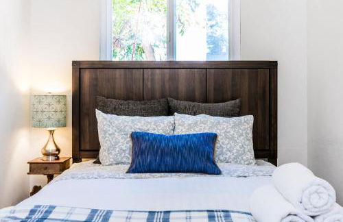 Charming 1-Bedroom Home near Downtown Culver - Photo 23