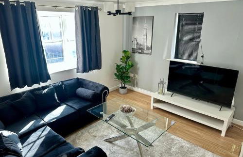 Sianavi Apartments - Caspian Way, Purfleet - Photo 1