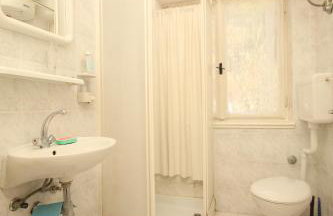 Family friendly seaside apartments Ugljan - 828 - Foto 16