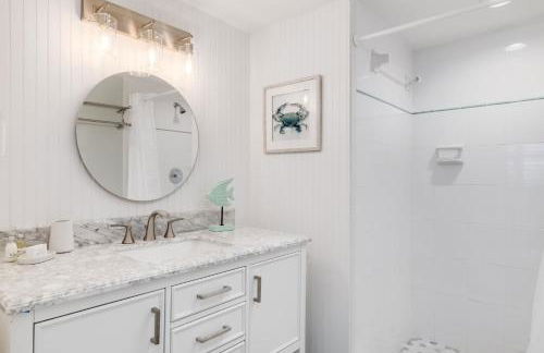 Breakers West C2 - Gorgeous Top Floor Beach Condo - Photo 12