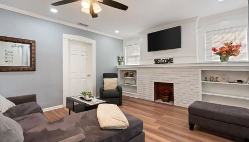 Bunkhouse -Unit A- Fire Pit-Grill-Groups-Patio-Games - Photo 4