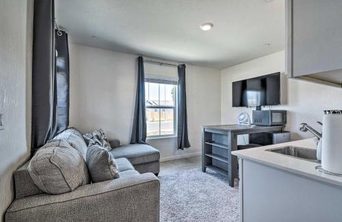 Contemporary Los Banos Studio Less Than 3 Mi to Dtwn! - Foto 1