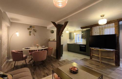 Paradise and Love Room - Photo 17