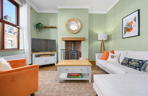 2-Bedroom Cottage - Long Stays Welcome - Photo 17