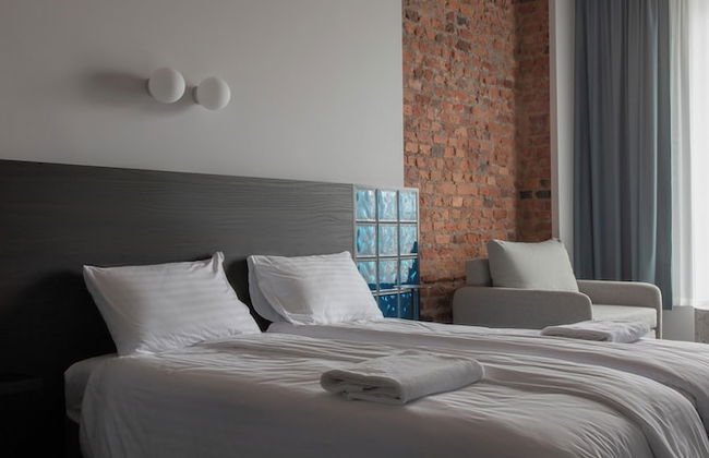 Resume Apartments - Photo 15